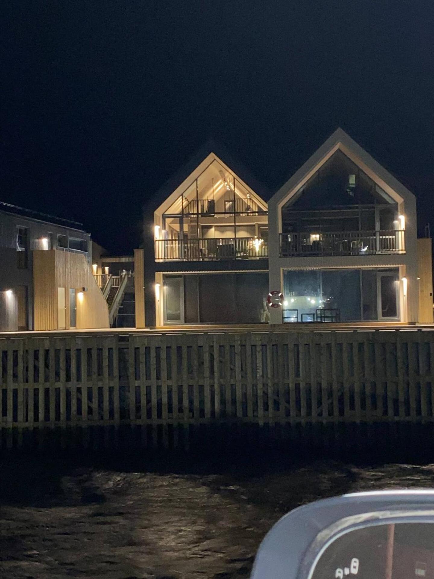 Ny Leilighet I Henningsvaer! Екстер'єр фото