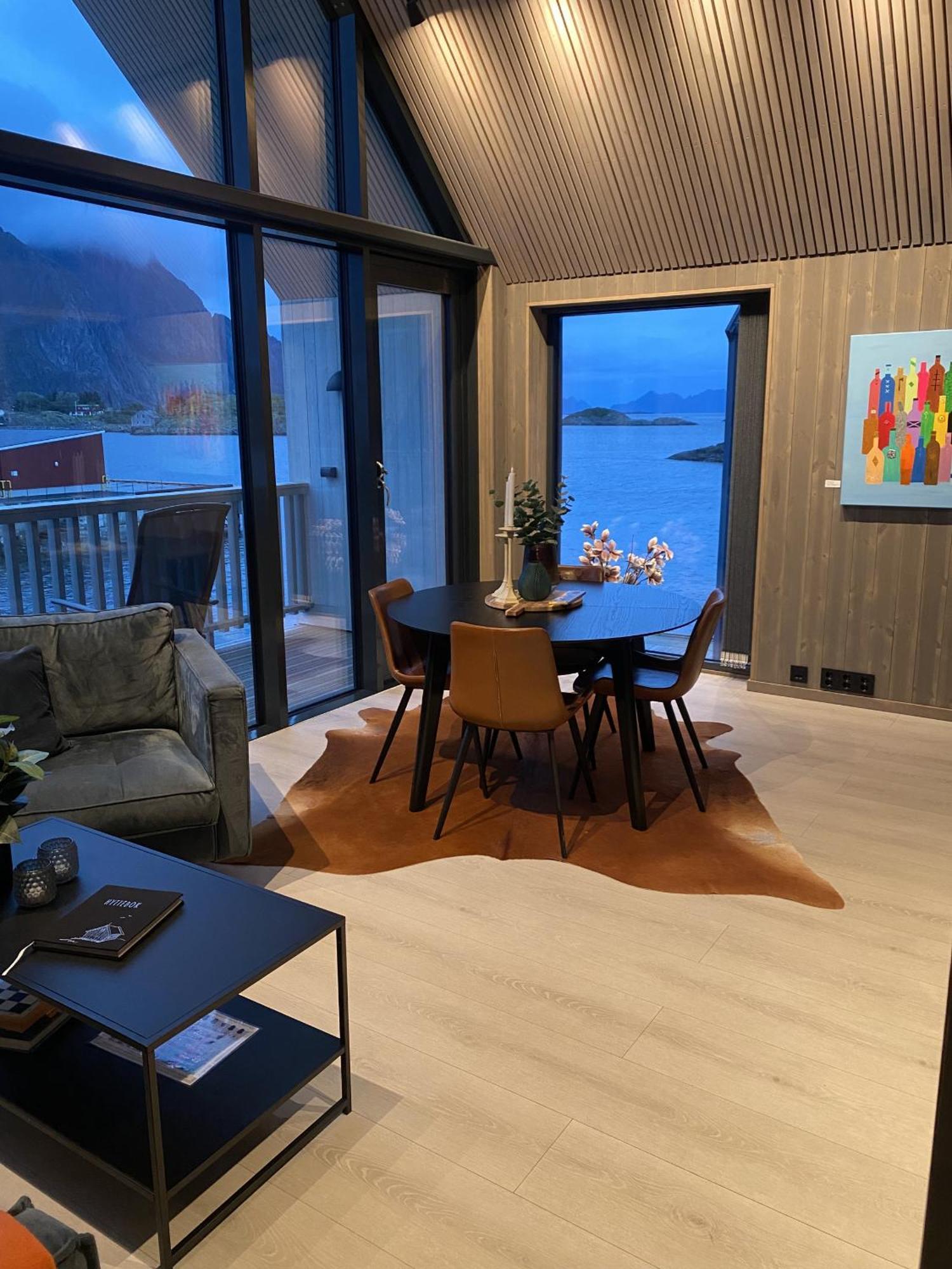 Ny Leilighet I Henningsvaer! Екстер'єр фото